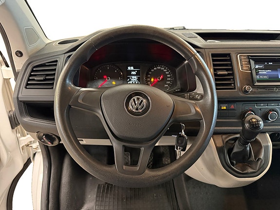 Volkswagen Transporter 7 of 12