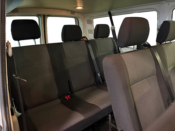 Volkswagen Transporter 10 of 12