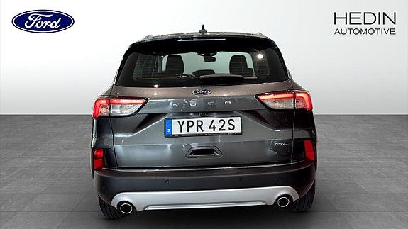 Ford Kuga 7 of 12