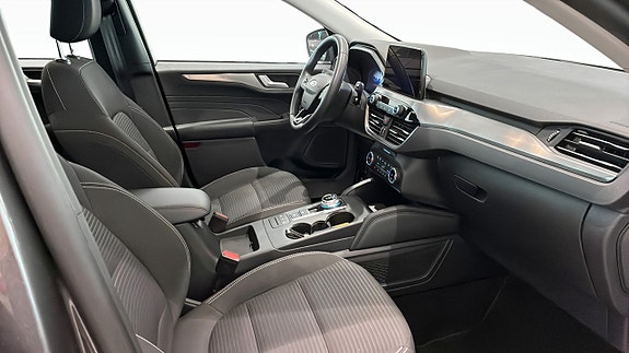 Ford Kuga 3 of 12