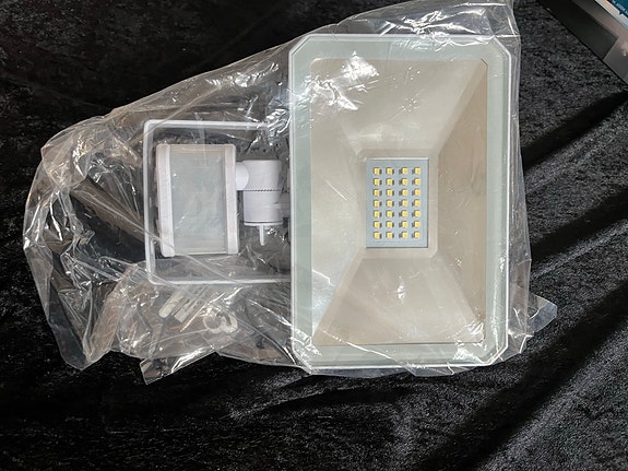 Product image 6 of 9