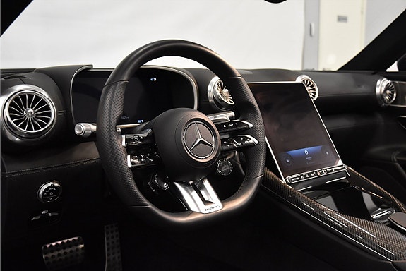 Mercedes-Benz SL63 11 of 24