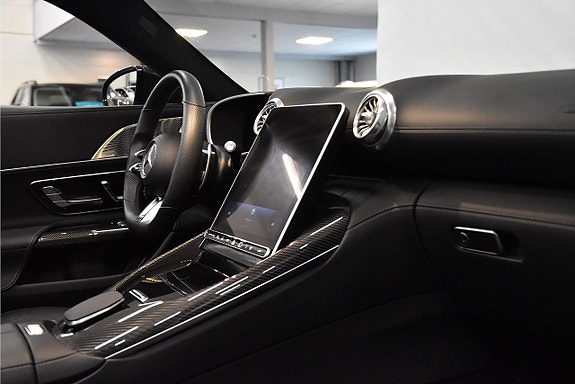 Mercedes-Benz SL63 10 of 24