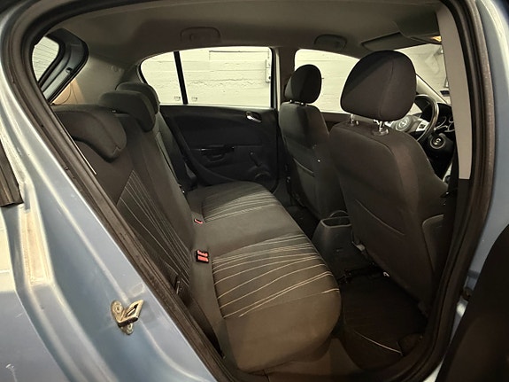 Opel Corsa 9 of 13