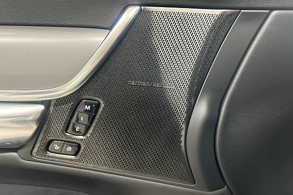 Volvo V90 23 of 30