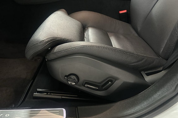 Volvo V90 24 of 30