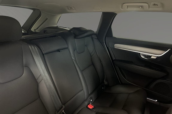 Volvo V90 11 of 30