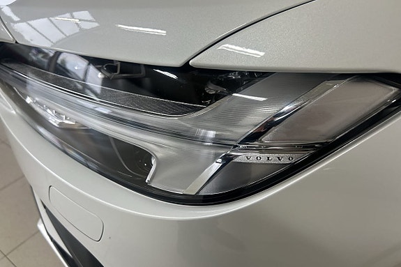 Volvo V90 28 of 30