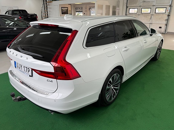 Volvo V90 5 of 5