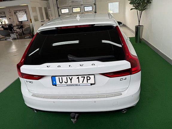 Volvo V90 4 of 5