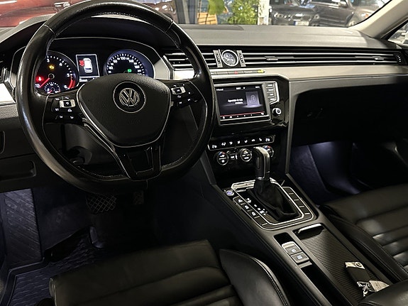 Volkswagen Passat 5 of 5