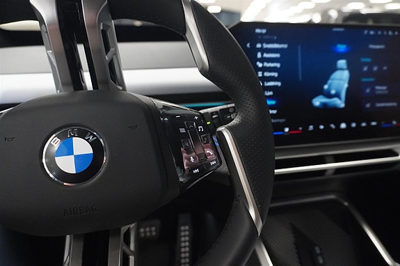 BMW iX3 16 of 17