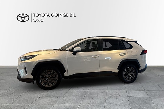 Toyota RAV4 4 of 5
