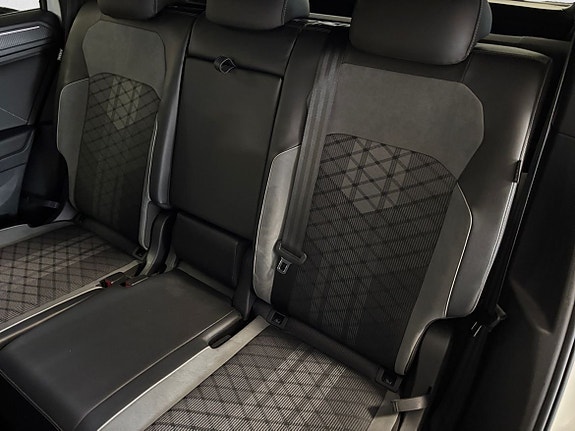 Volkswagen Tiguan Allspace 11 of 13