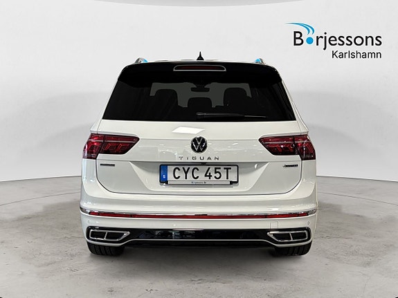 Volkswagen Tiguan Allspace 4 of 5