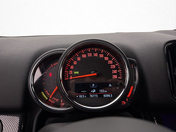 MINI Countryman Cooper SE 17 of 29