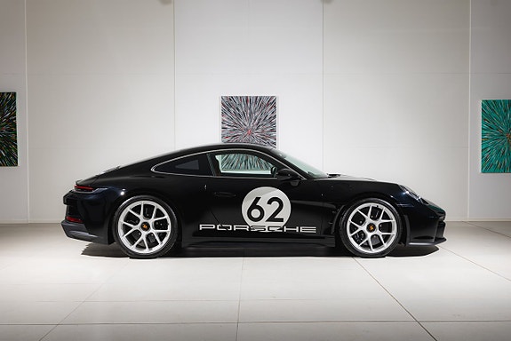 Porsche 992 4 of 5