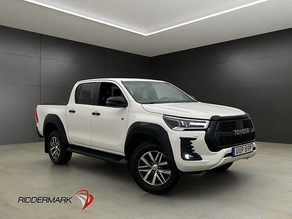 Toyota HiLux 3 of 30