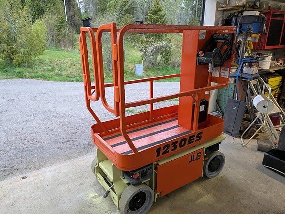 Pelarlift JLG 1230ES Prissänkt