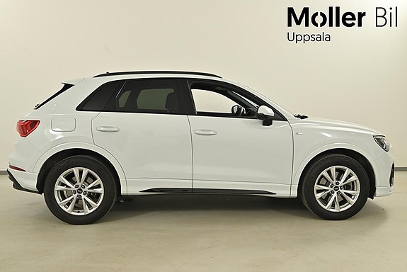 Audi Q3 3 of 5