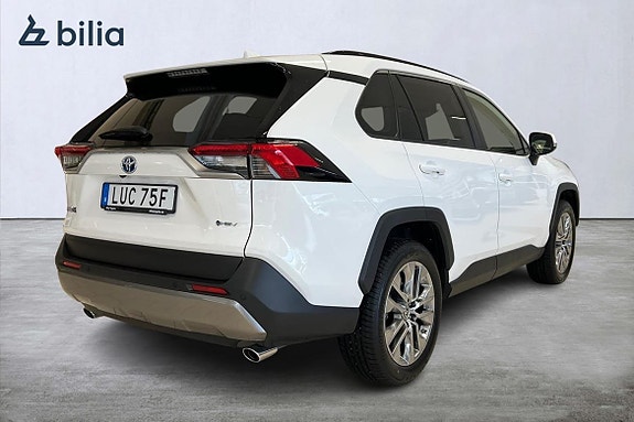 Toyota RAV4 17 of 25