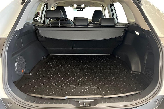 Toyota RAV4 10 of 25