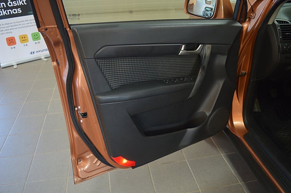 Chevrolet Captiva 8 of 17