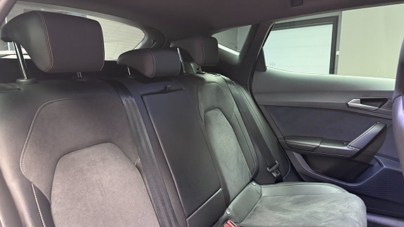 Cupra Formentor e-HYBRID 11 of 22
