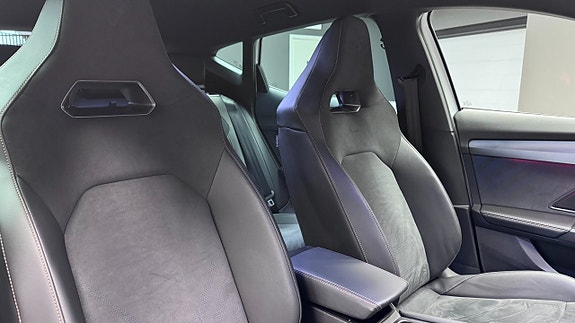 Cupra Formentor e-HYBRID 7 of 22