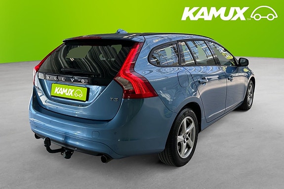 Volvo V60 4 of 5