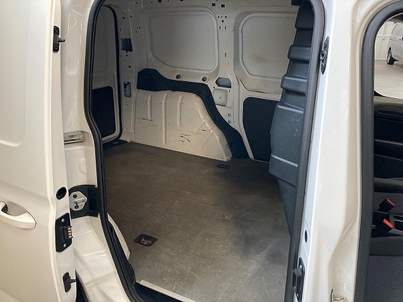 Volkswagen Caddy 15 of 21