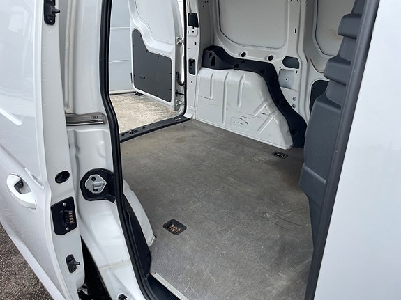 Volkswagen Caddy 17 of 25