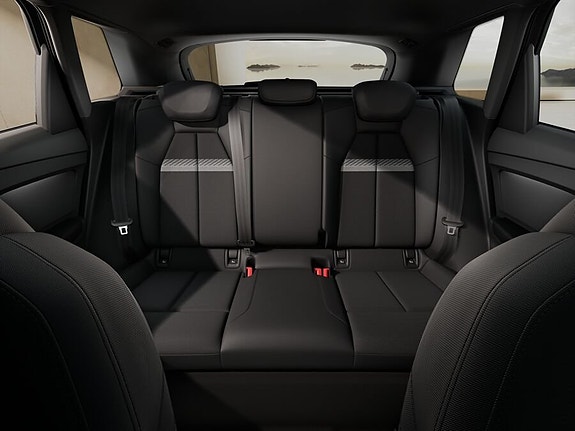 Audi Q4 e-tron 7 of 8