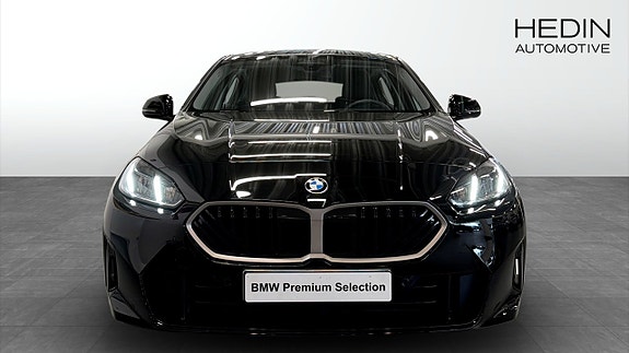 BMW 120 8 of 12