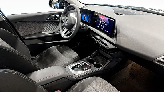 BMW 120 3 of 12