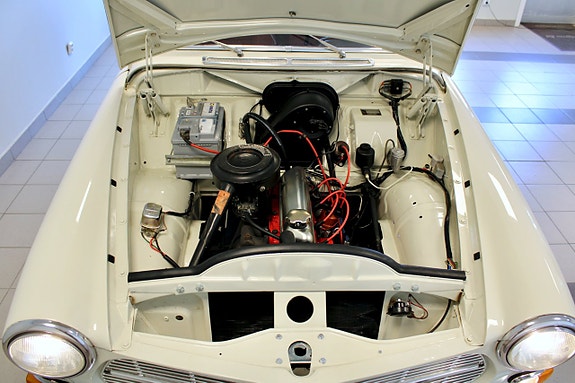 Volvo Amazon 4 of 5