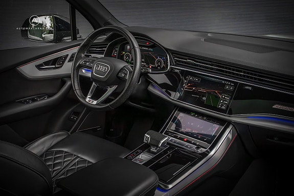 Audi Q7 8 of 28