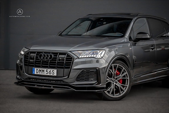 Audi Q7 3 of 5