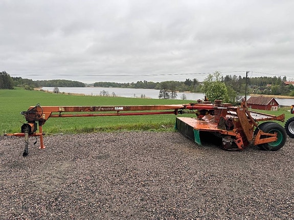 Kverneland Taarup 4032