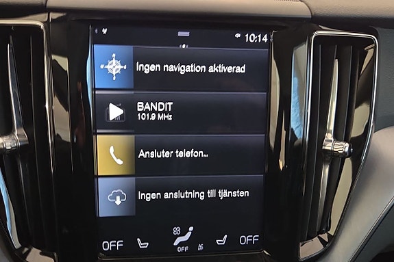 Volvo XC60 11 of 23