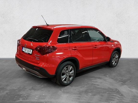 Suzuki Vitara 5 of 18