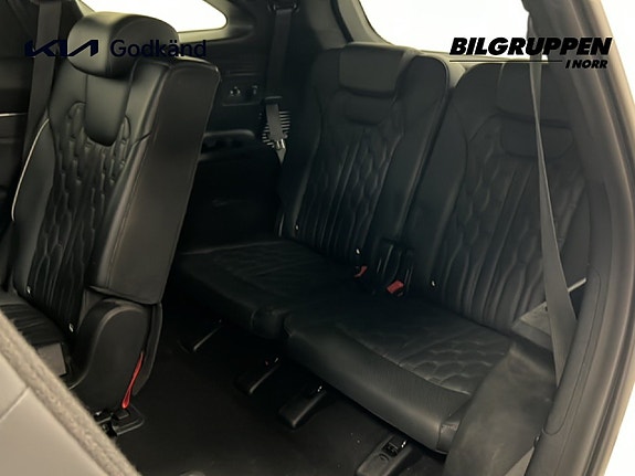 Kia Sorento 17 of 24