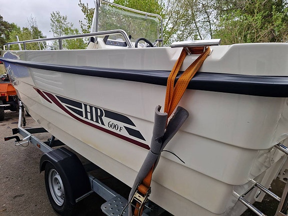 HR 600 F -21 Evinrude 115 E-tec Trailer 80 Km/h 2 of 5