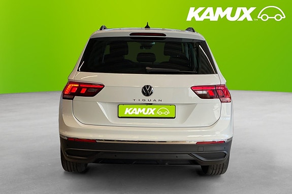 Volkswagen Tiguan 5 of 5