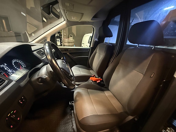 Volkswagen Caddy 13 of 17