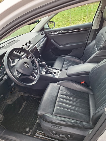 Skoda Superb 7 of 8
