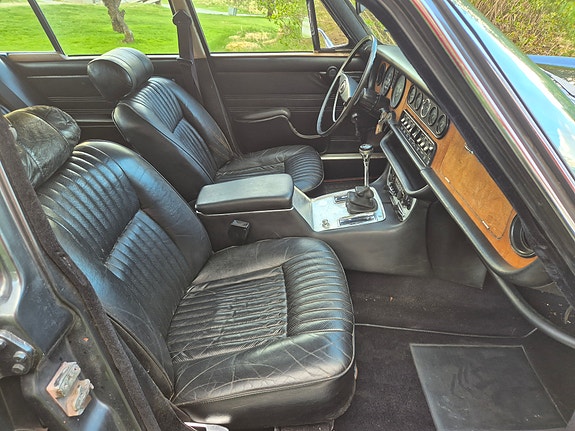 Jaguar XJ6 5 of 18