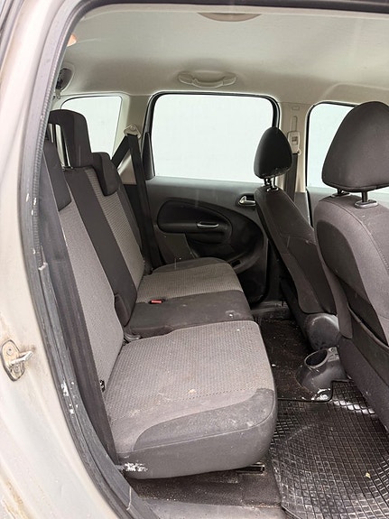 Citroen C3 Picasso 13 of 25