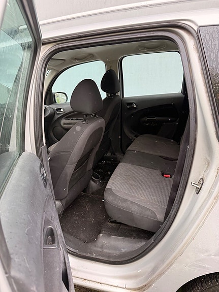 Citroen C3 Picasso 12 of 25