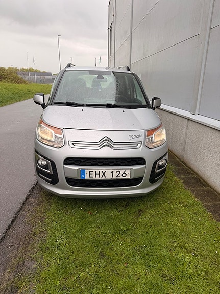Citroen C3 Picasso 25 of 25